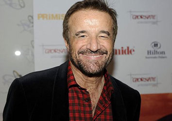 Attore famoso Christian  De sica